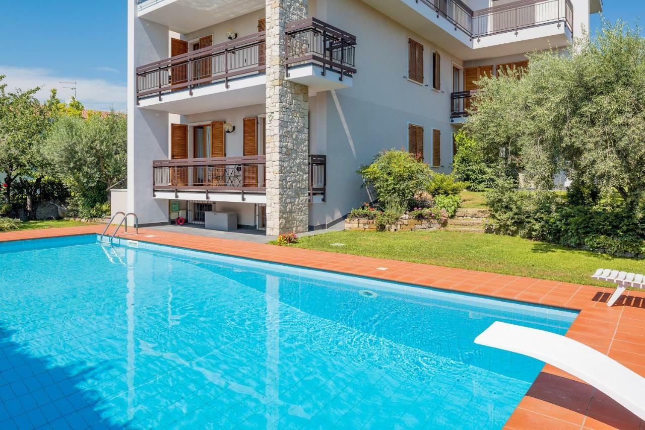 Casa Claire Apartment บาร์โดลิโน ภายนอก รูปภาพ